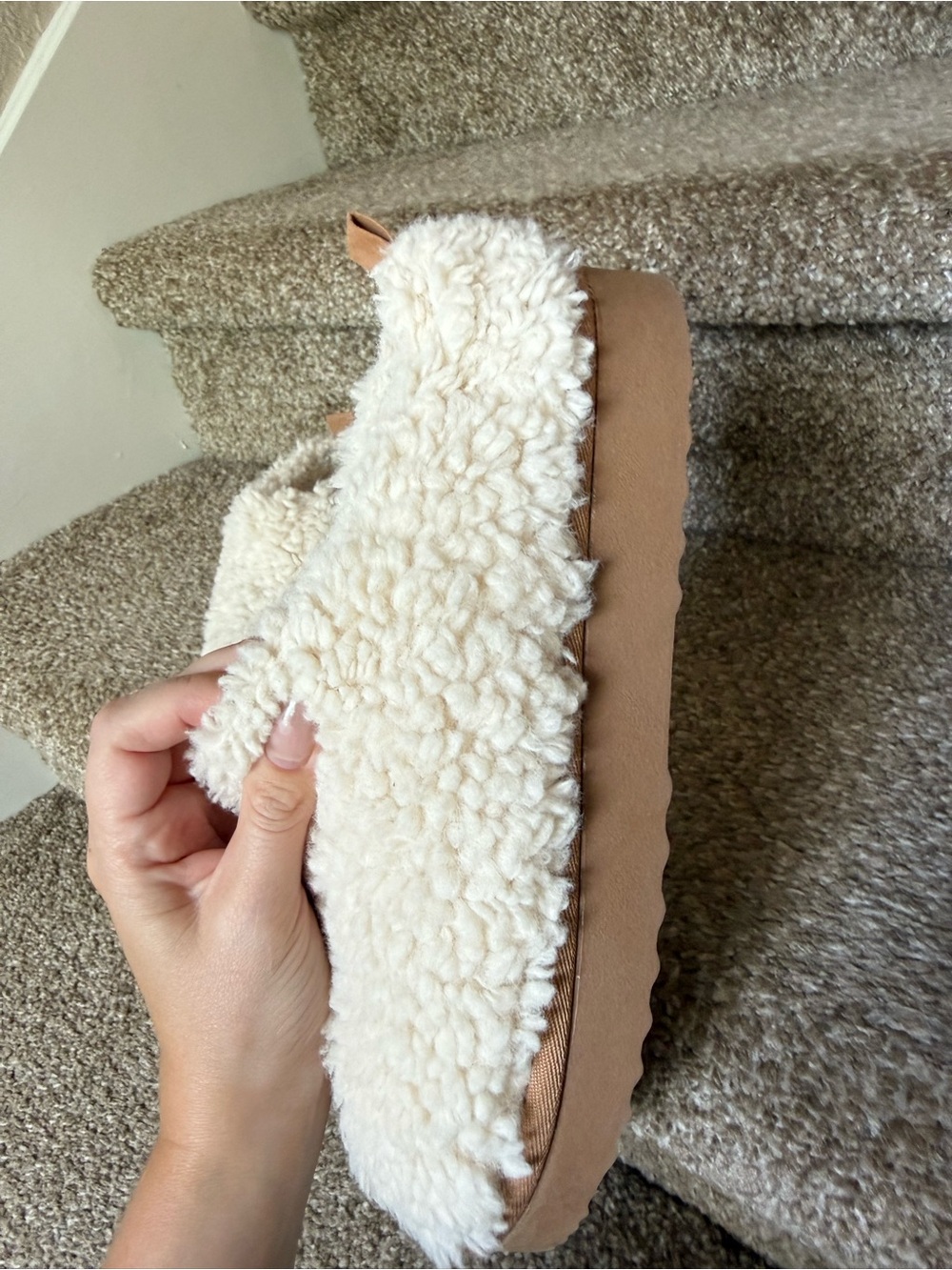 Women’s Sherpa Platform Clog (7) - Picture 2 of 4